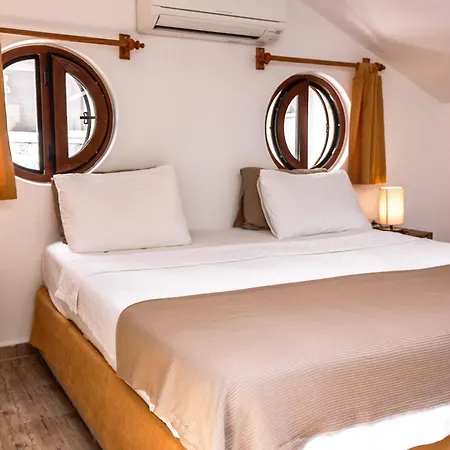Old Town Hotel